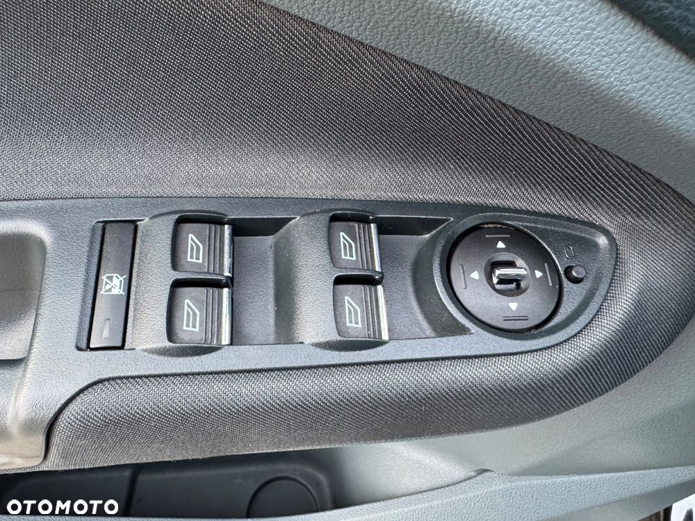 Ford C-MAX 1.6 TDCi Edition - 16