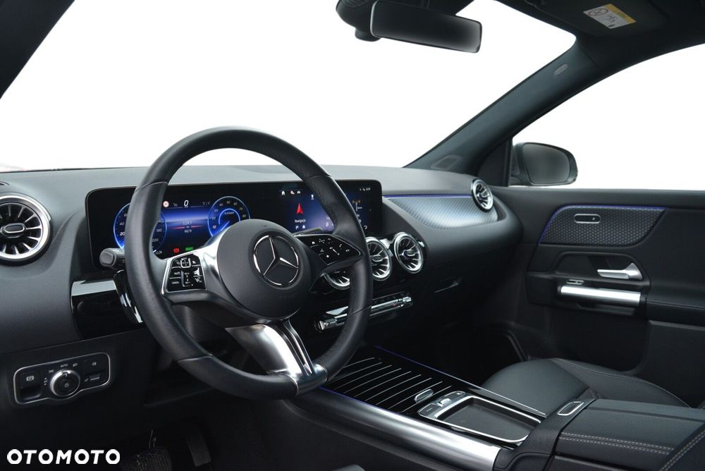Mercedes-Benz EQA - 7