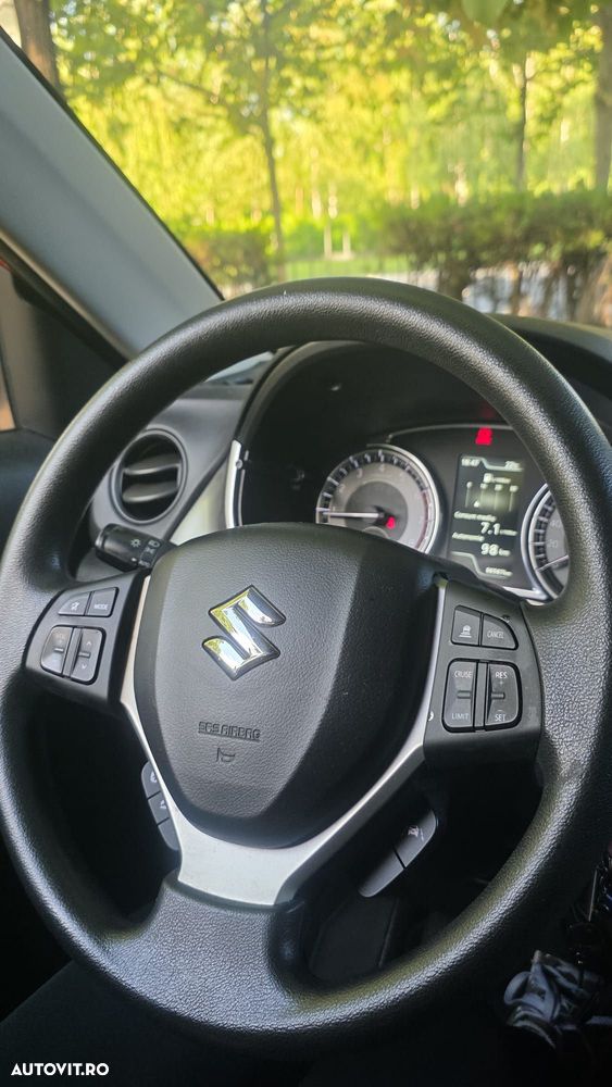 Suzuki Vitara 1.4 Boosterjet MHEV Cool - 10