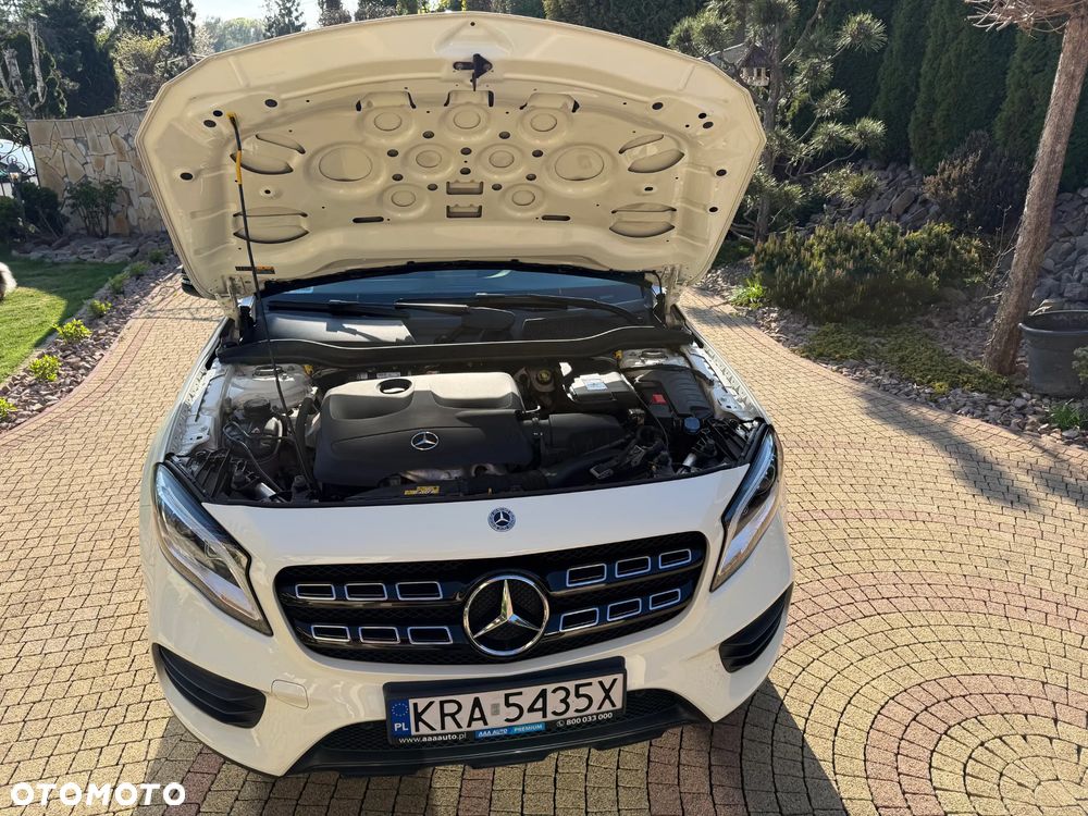 Mercedes-Benz GLA 220 4-Matic AMG Line - 10