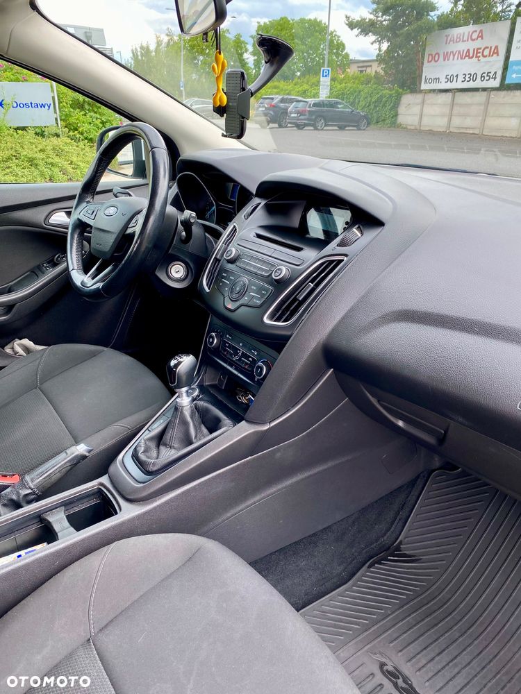 Ford Focus 1.0 EcoBoost Trend - 6