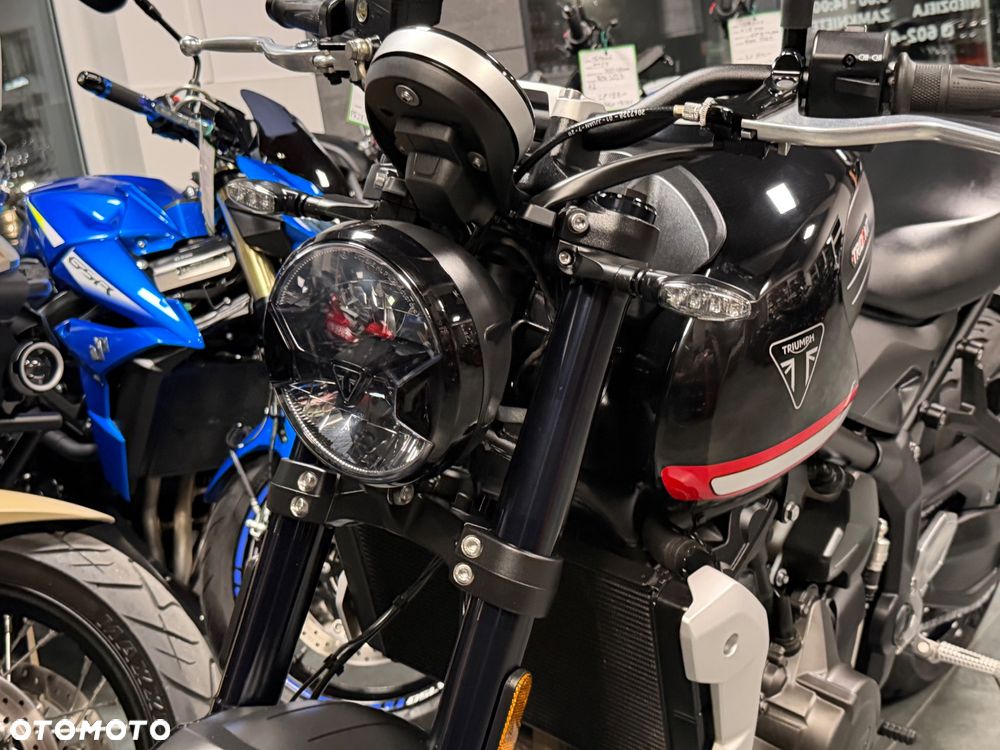 Triumph Trident - 33