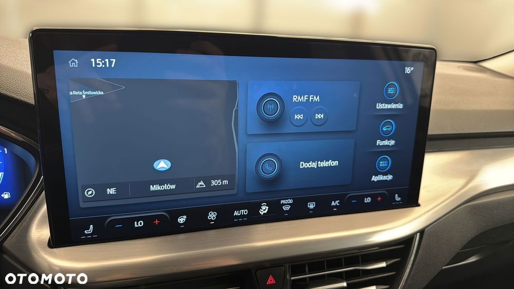 Ford Focus 1.0 EcoBoost mHEV Titanium X - 28