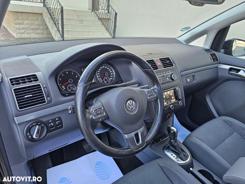 Volkswagen Touran 1.4 TSI DSG STYLE - 26