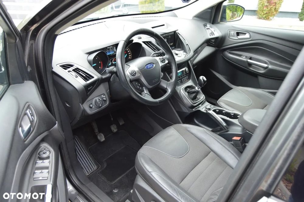 Ford Kuga ver-2-0-tdci-2x4-titanium - 8