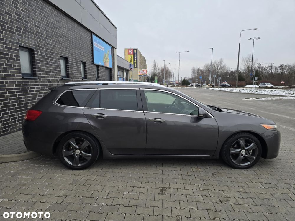Honda Accord 2.0 Executive - 38