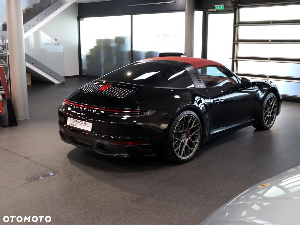 Porsche 911 Targa 4S - 9