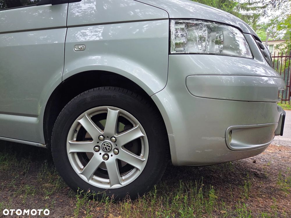 Volkswagen Caravelle - 9