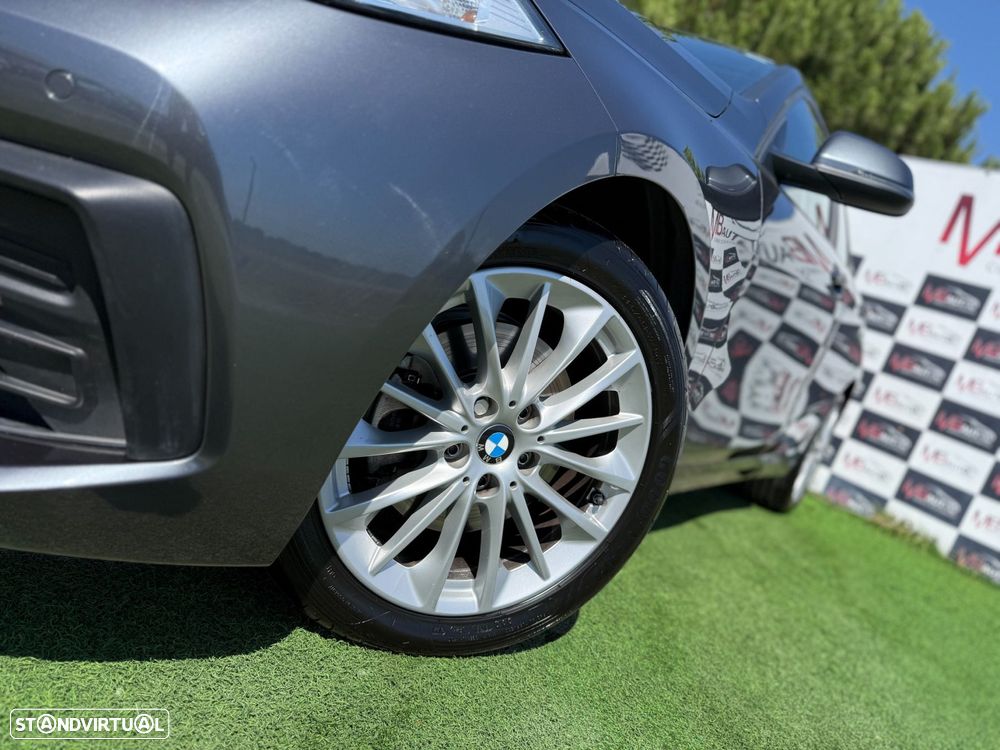 BMW 116 d Advantage Auto — fotografia 4