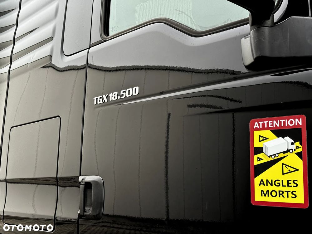 MAN TGX 500 / MEGA / LOW DECK / SALON PL - 19