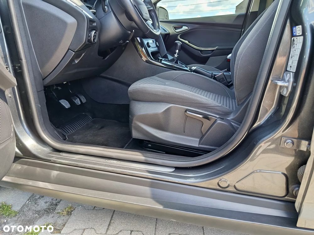 Ford Focus 2.0 TDCi Titanium ASS - 30
