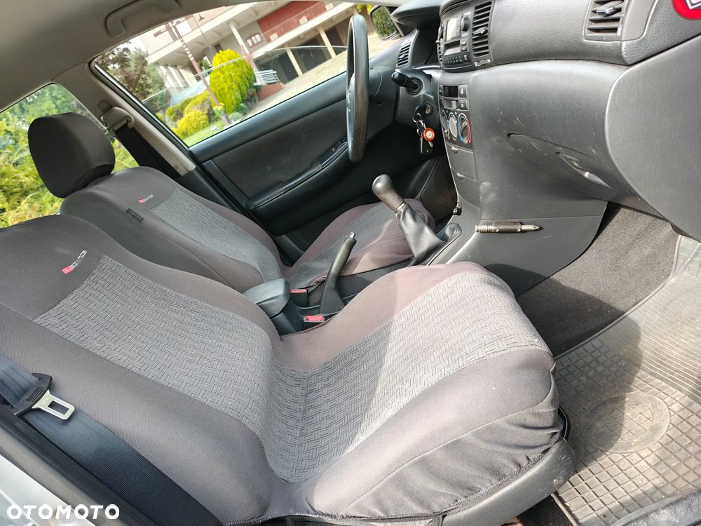 Toyota Corolla 1.4 VVT-i Terra - 16