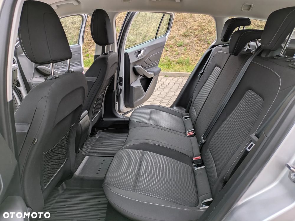 Ford Focus 1.5 EcoBlue Start-Stopp-System COOL&CONNECT - 19