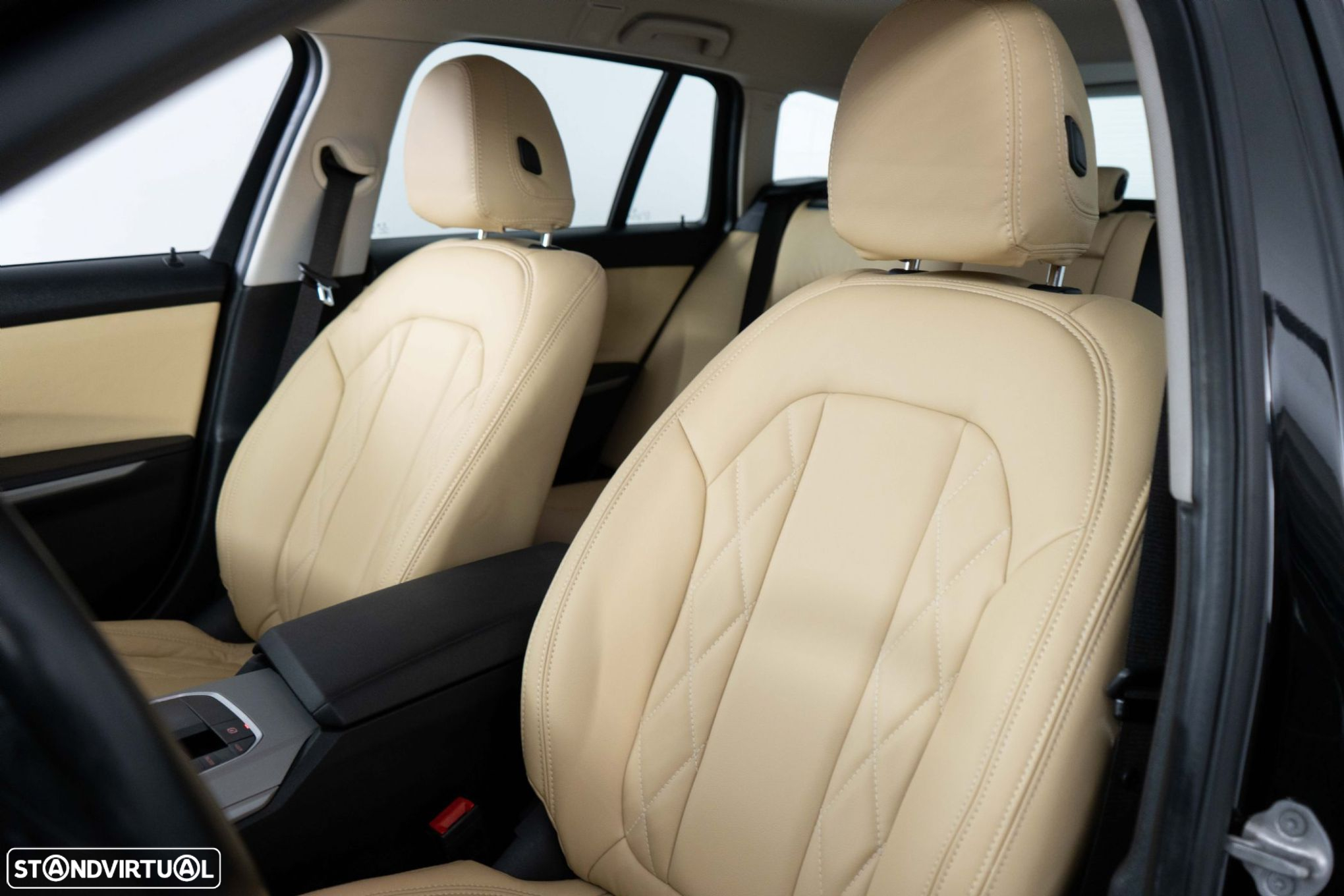 BMW 330 e Touring Line Luxury Auto - 8