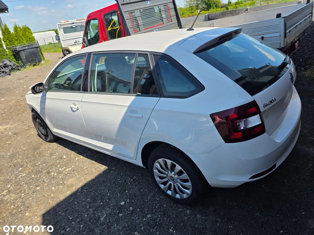 Skoda RAPID 1.0 TSI Ambition - 2