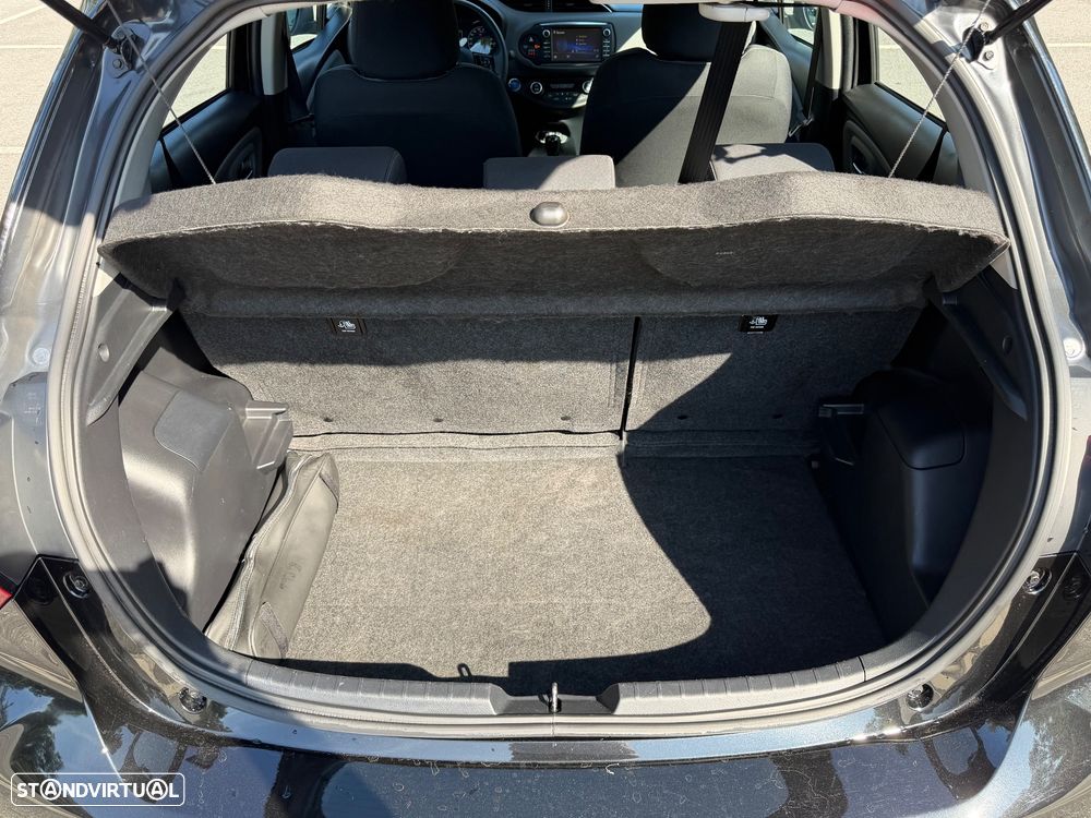 Toyota Yaris 1.5 HSD Comfort+P.Style - 44