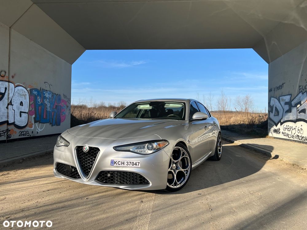 Alfa Romeo Giulia 2.0 Turbo 16V AT8 Veloce Ti - 2