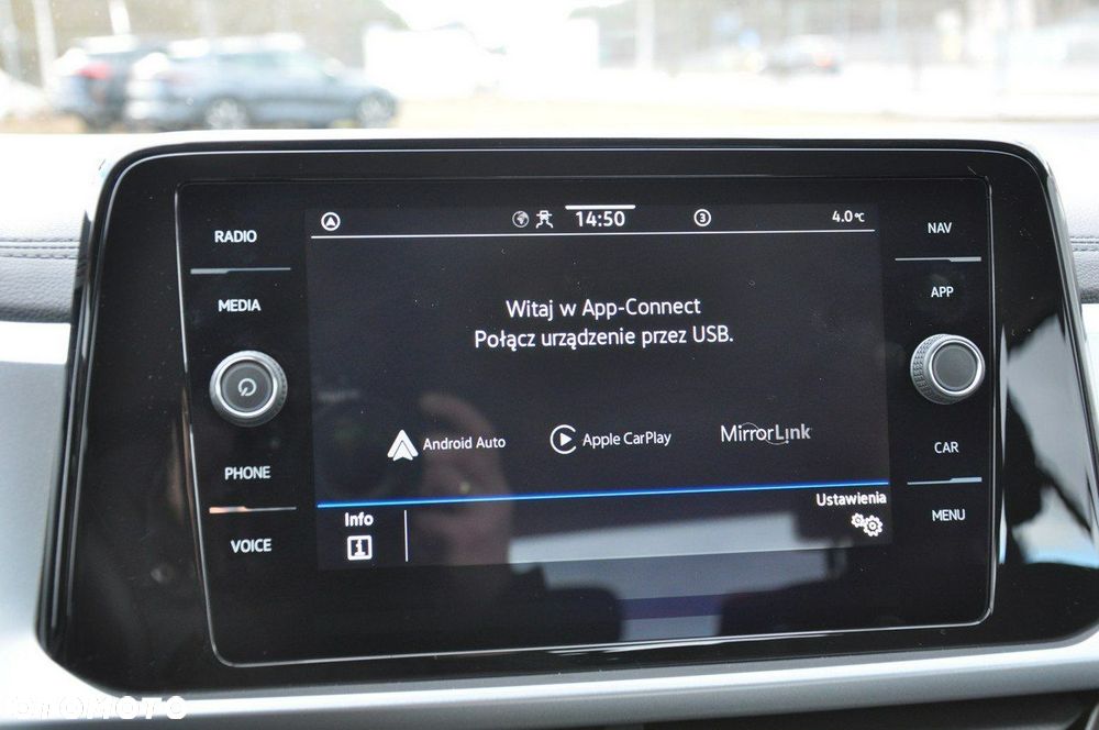 Volkswagen T-Roc - 18