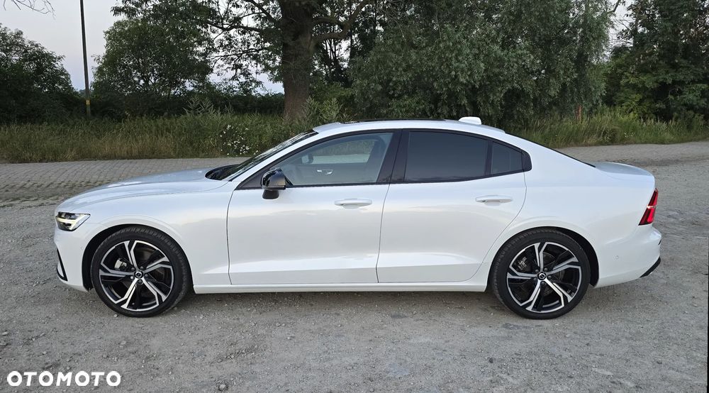 Volvo S60 B5 B AWD R-Design - 3