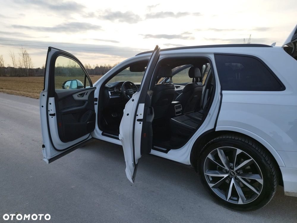 Audi Q7 - 11
