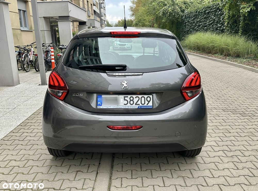 Peugeot 208 - 31