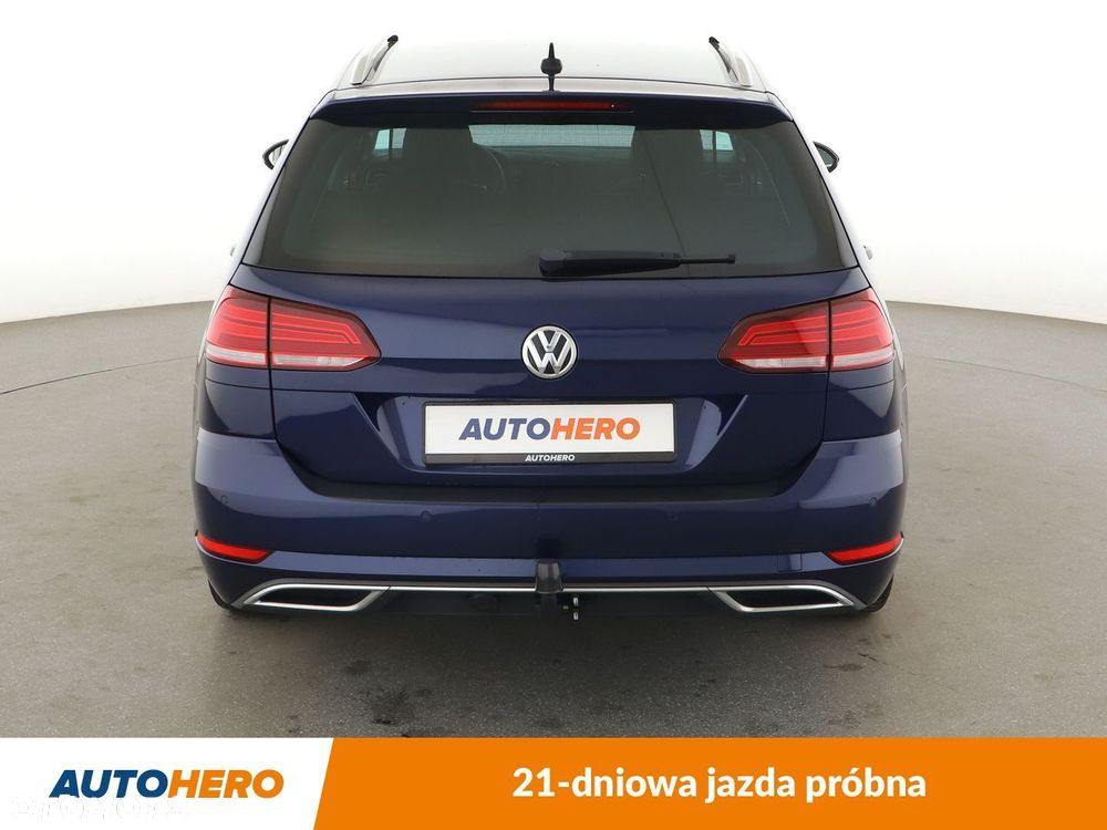 Volkswagen Golf - 5