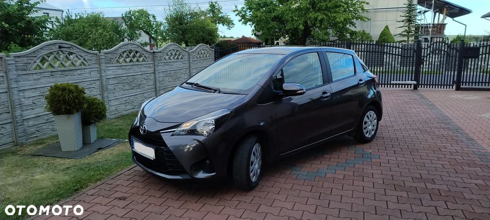Toyota Yaris 1.0 Active EU6 - 24