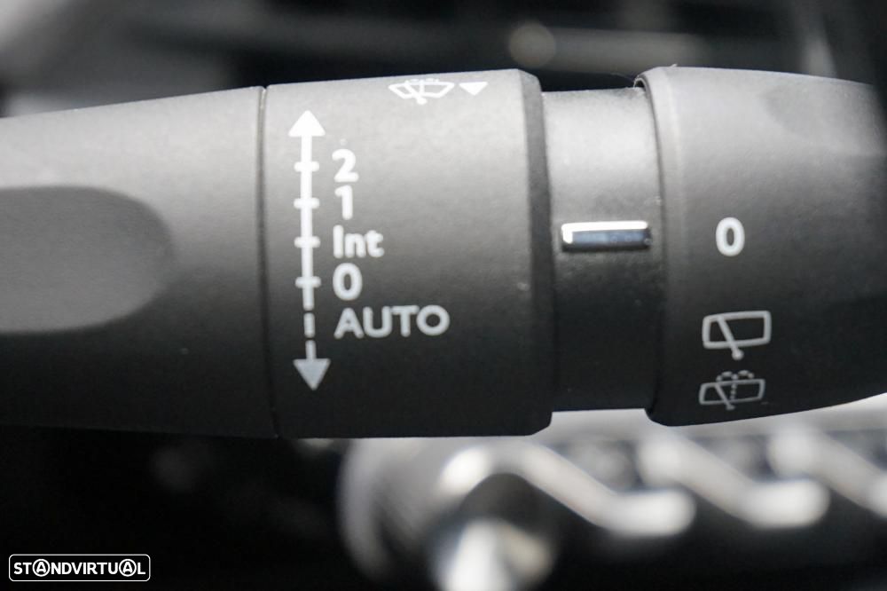 Peugeot 208 1.2 PureTech Allure - 23