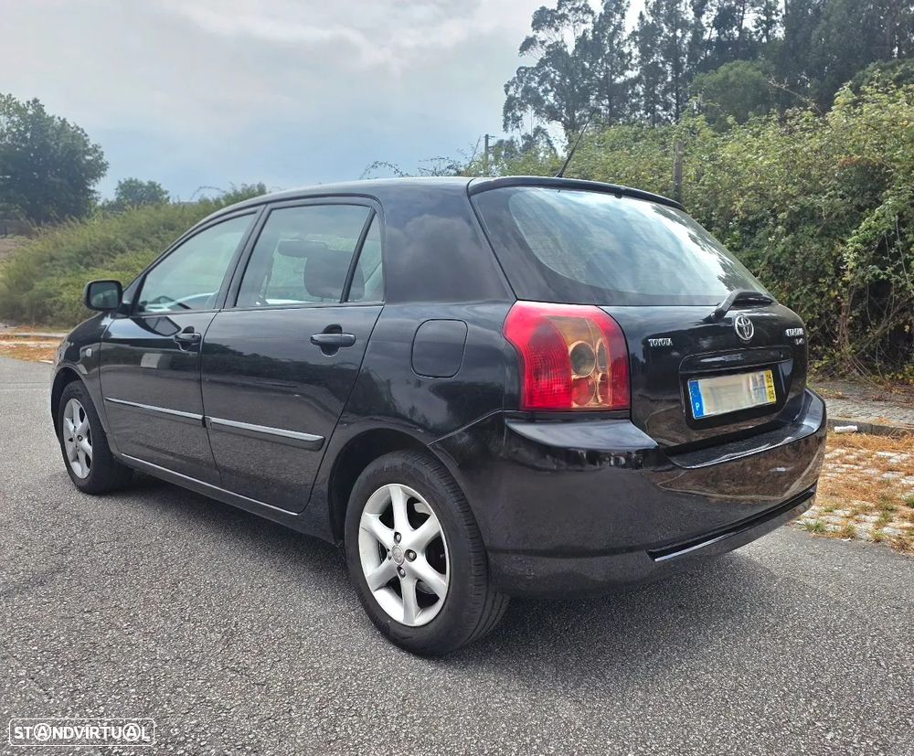 Toyota Corolla 1.4 D-4D Sol - 4
