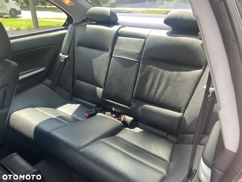 BMW Seria 3 318 Ci - 13