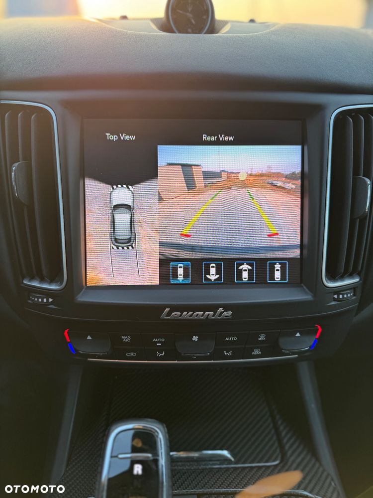 Maserati Levante GTS Q4 - 35