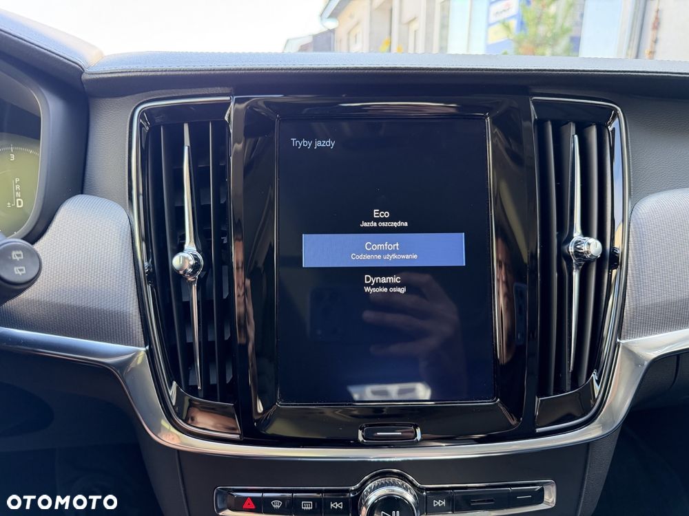 Volvo V90 D4 AWD Geartronic Inscription - 19