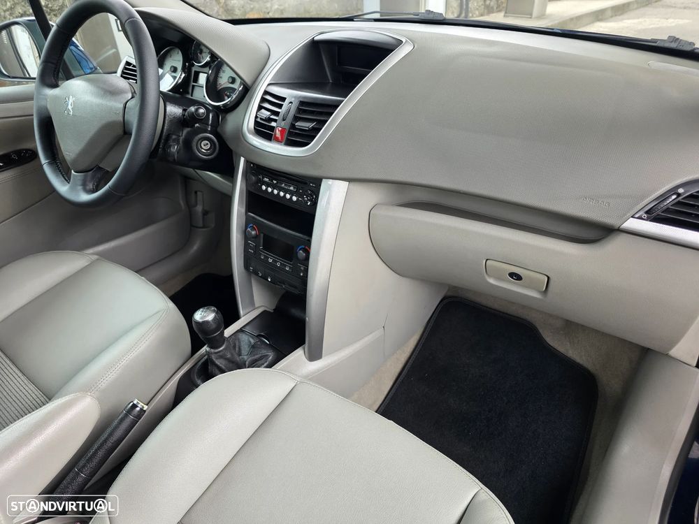 Peugeot 207 1.6 HDi Sport - 22