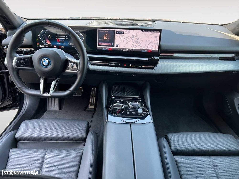 BMW 530 e Pack Desportivo M - 10
