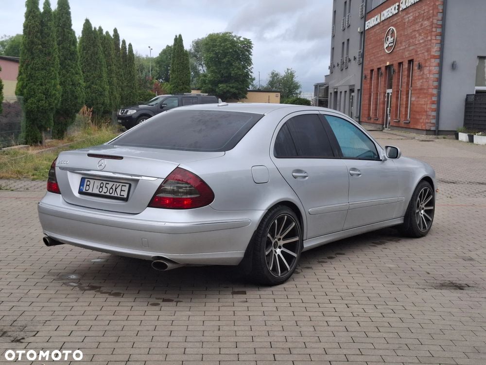 Mercedes-Benz Klasa E 500 7G-TRONIC Avantgarde - 3