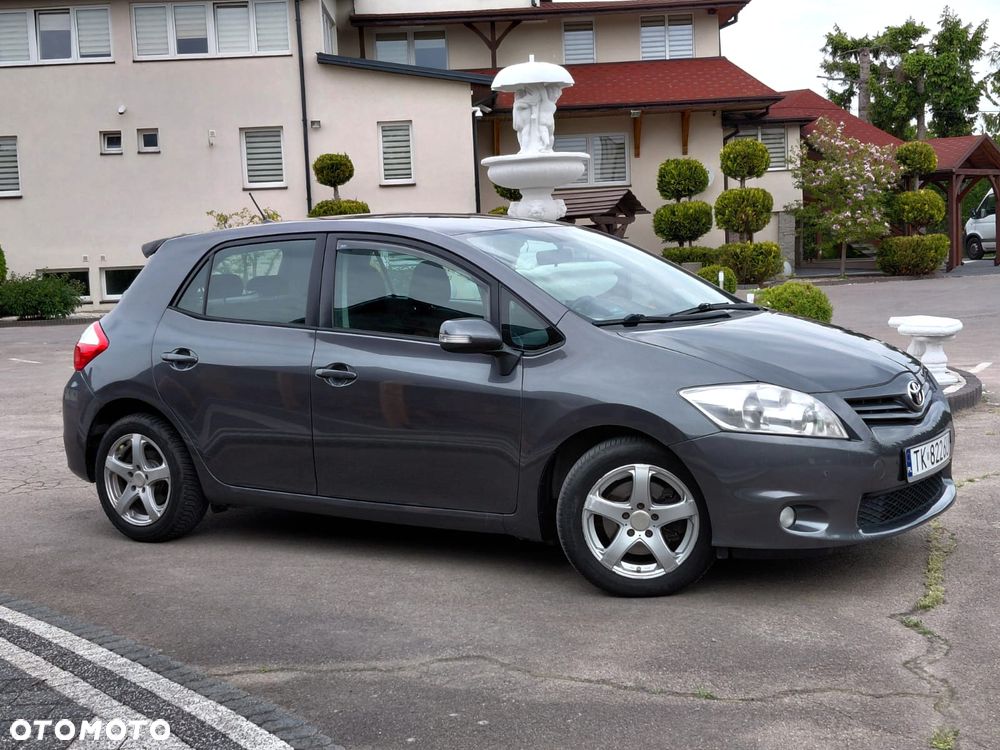 Toyota Auris 2.0 D-4D - 4