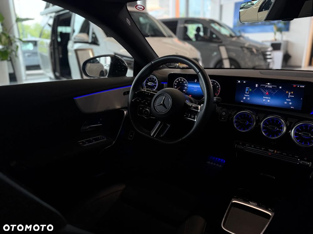 Mercedes-Benz CLA 200 AMG Line 7G-DCT - 9