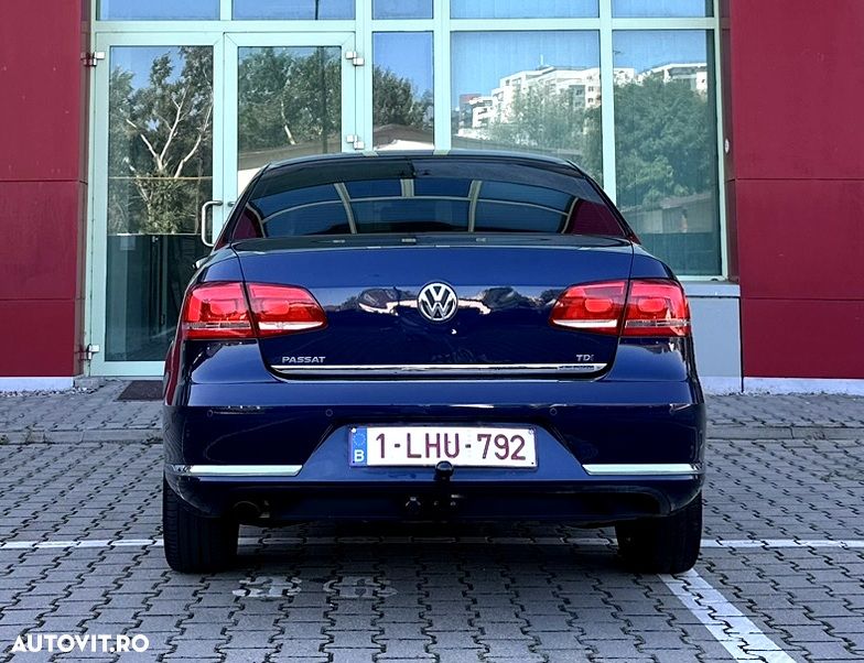 Volkswagen Passat - 23
