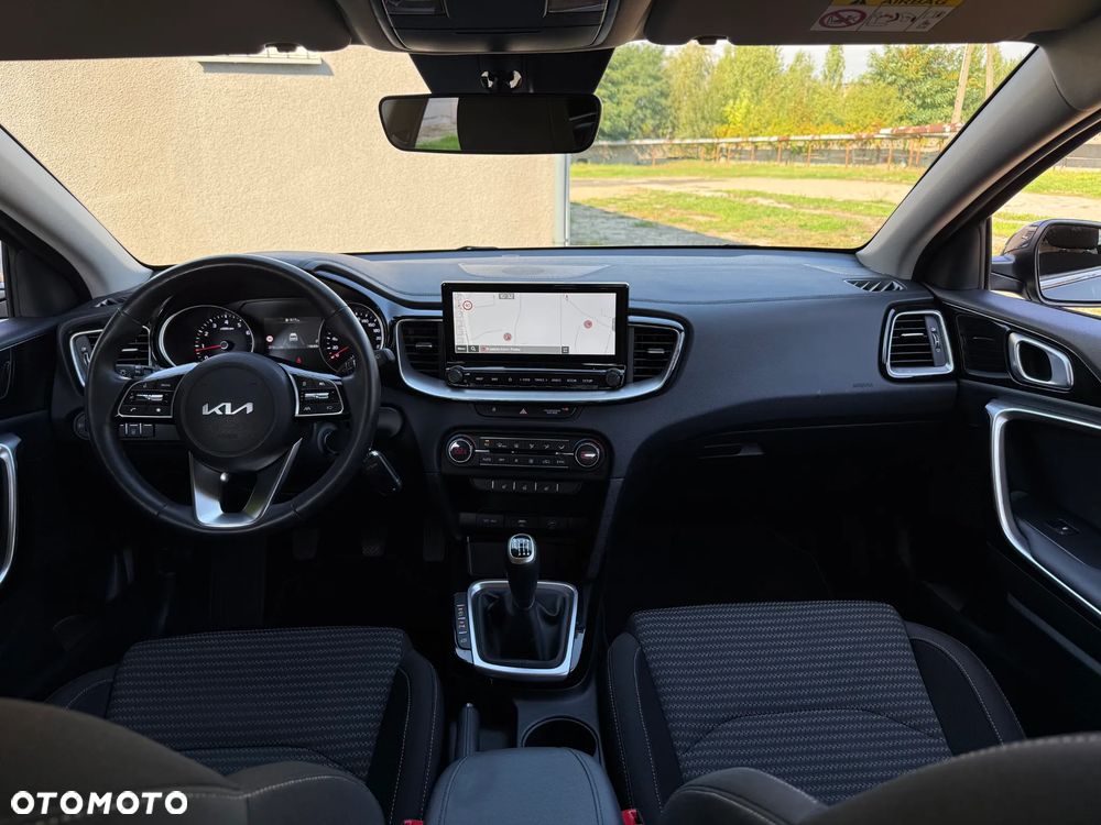 Kia Ceed 1.5 T-GDI L Business Line - 2