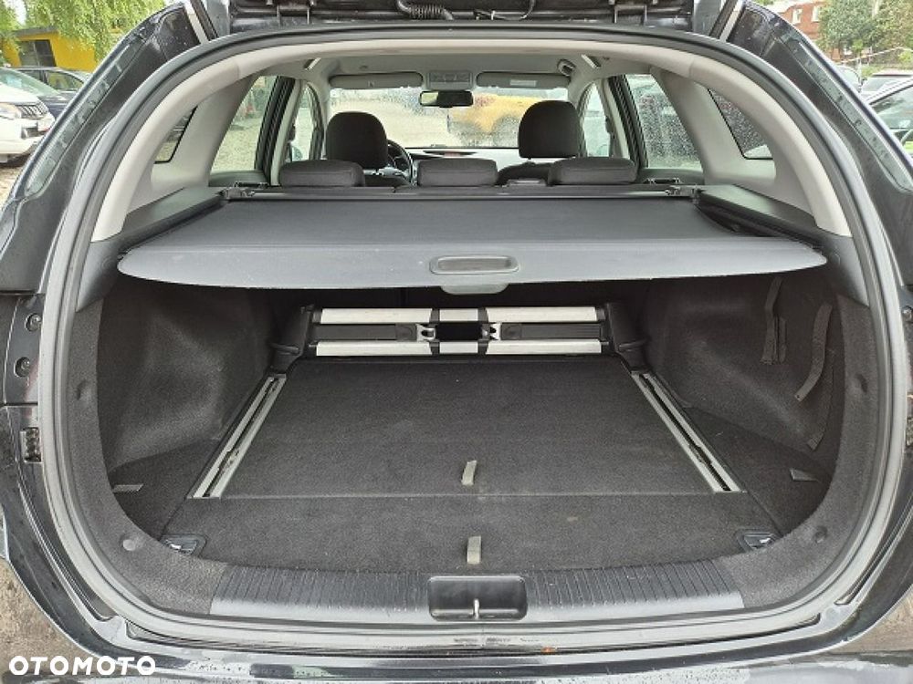 Kia Ceed - 24