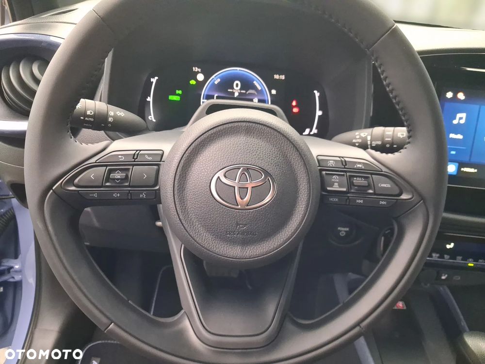 Toyota Aygo X Hybrid 1.5 Style e-CVT - 16