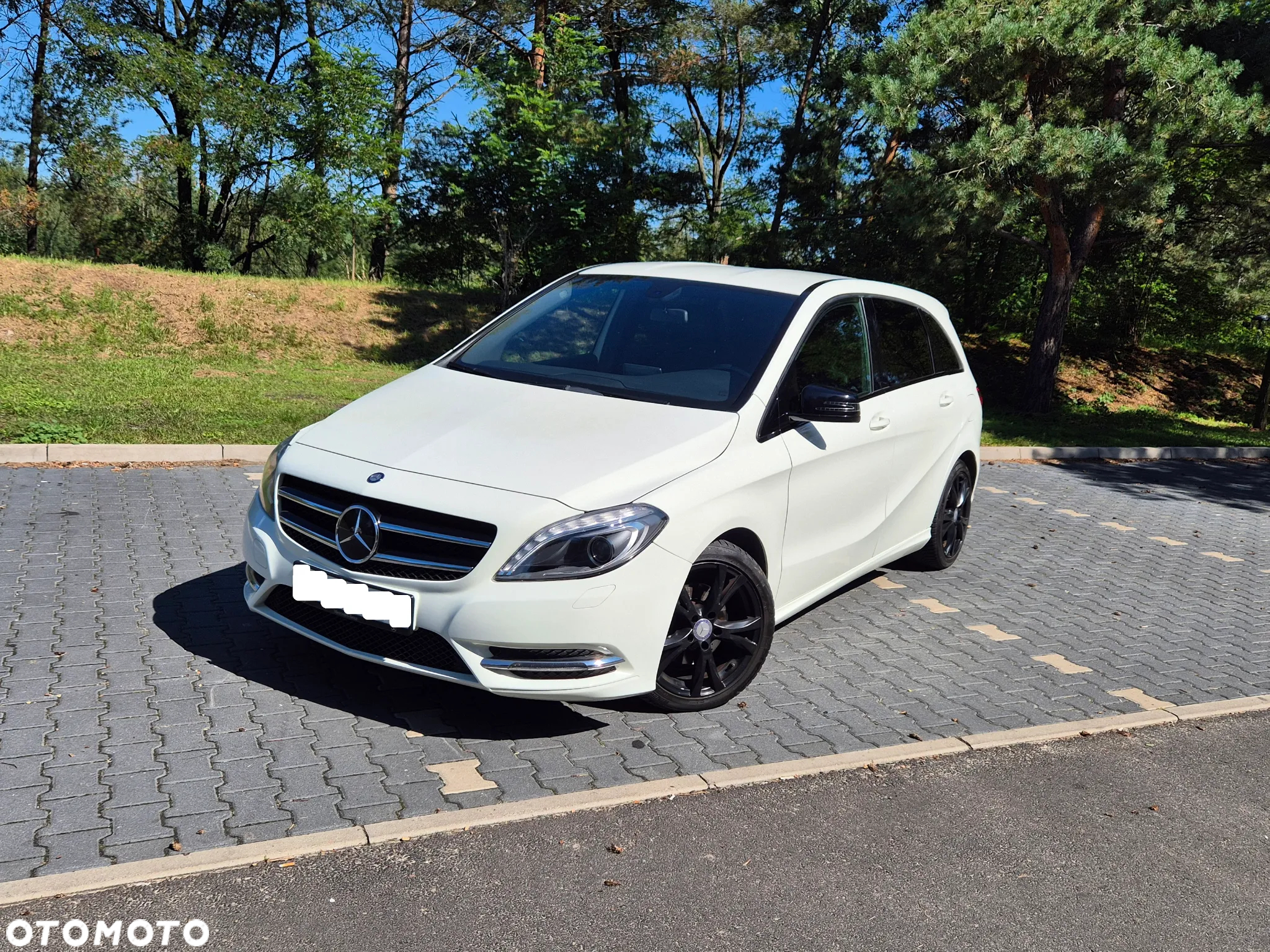 Mercedes-Benz Klasa B 200 Edition - 14