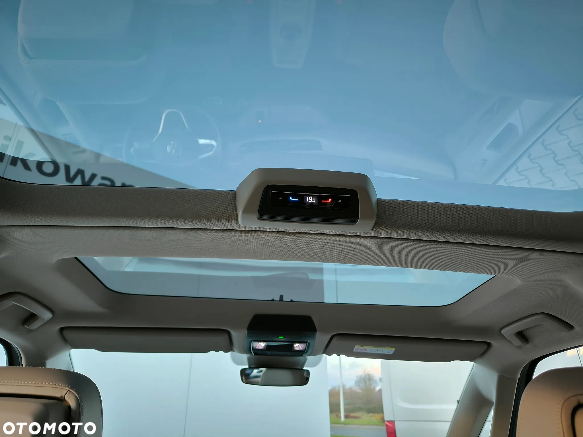 Volkswagen Multivan 2.0 TSI L2 Style DSG - 25