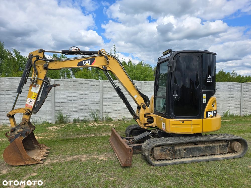 Caterpillar - 1