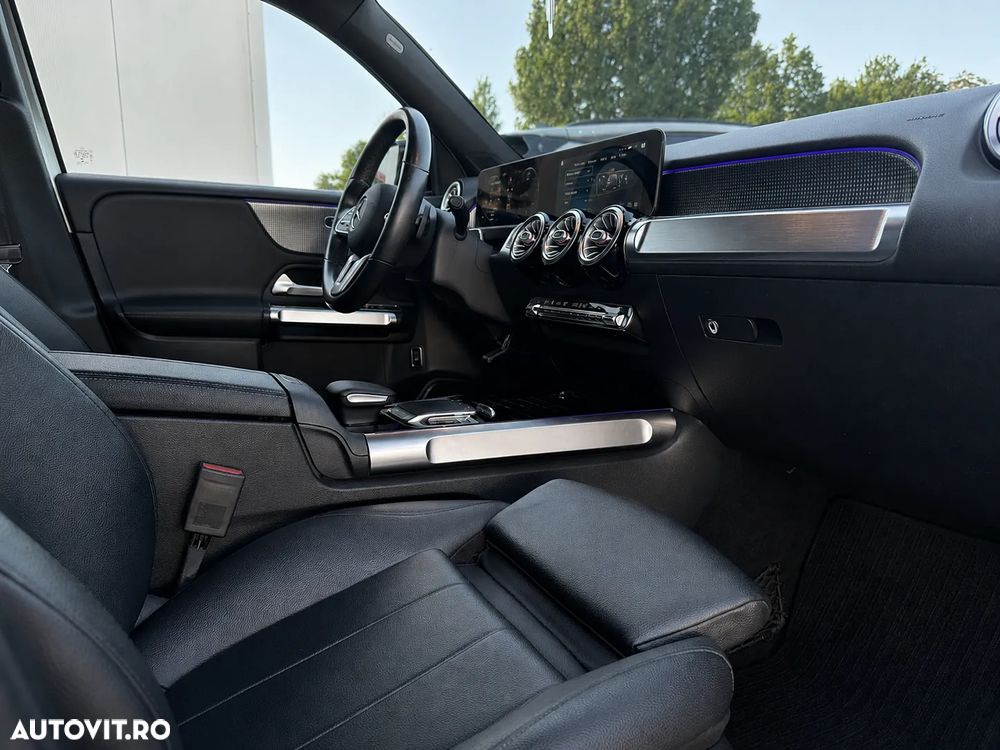 Mercedes-Benz GLB - 14