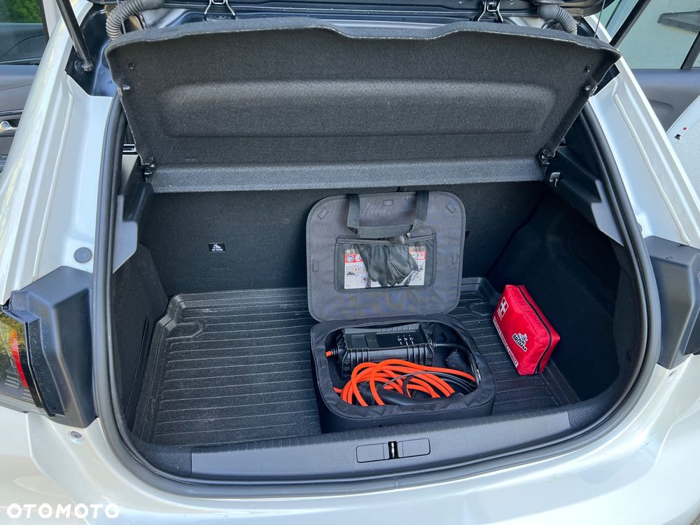 Peugeot 208 GT - 23