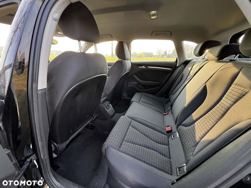 Audi A3 Sportback 1.6 TDI(clean diesel) Ambition - 10