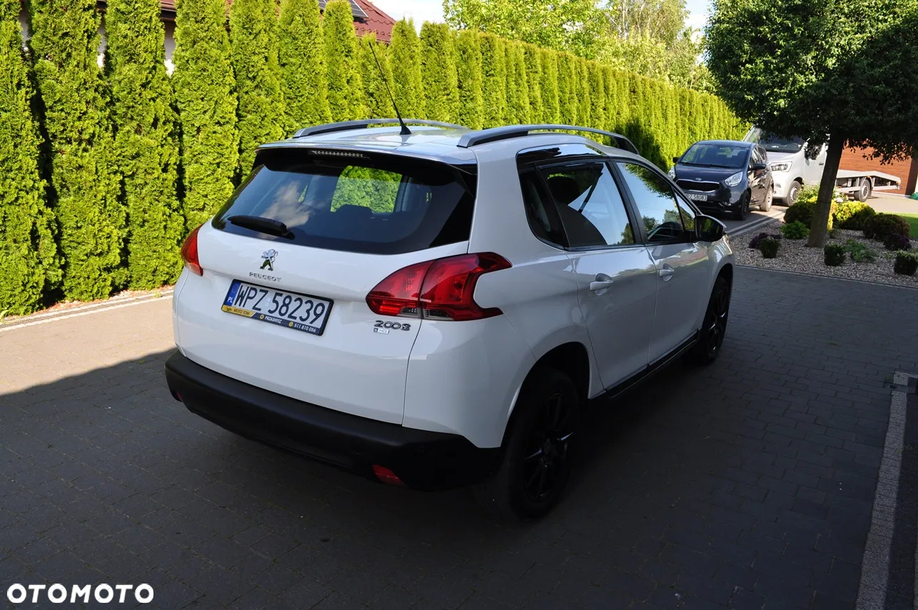 Peugeot 2008 - 4