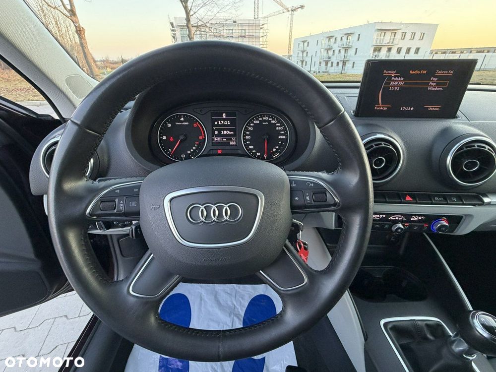 Audi A3 Sportback 1.6 TDI DPF Attraction - 23