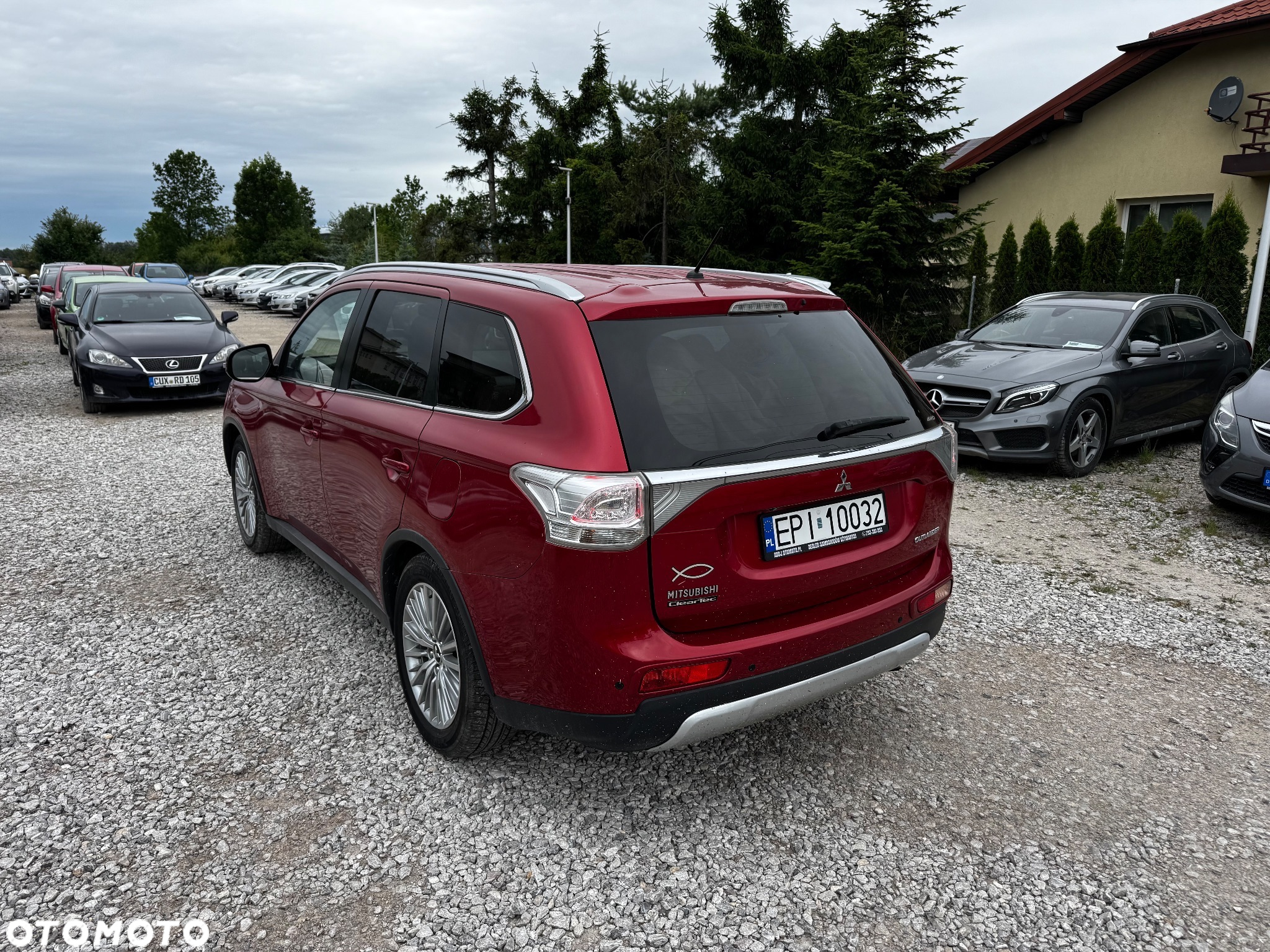 Mitsubishi Outlander 2.0 Instyle + 4WD CVT - 4